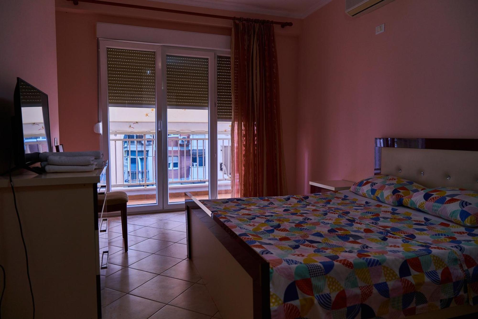 Kalpazo Home Skanderbeg Square Tirana Exterior foto